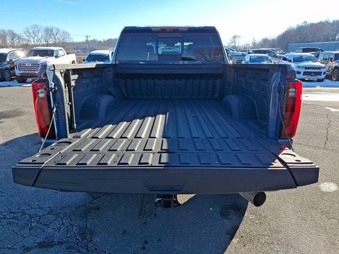 Used 2025 GMC Sierra 3500 Denali w/ Technology Package image 30