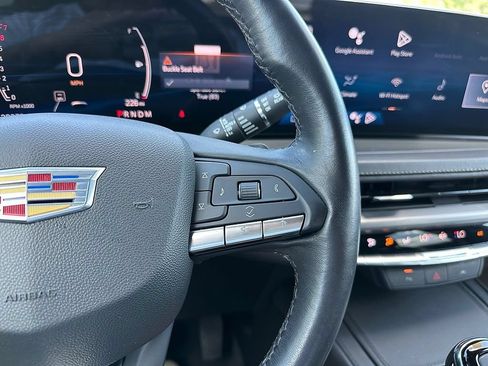 Used 2024 Cadillac XT4 Premium Luxury FWD image 23