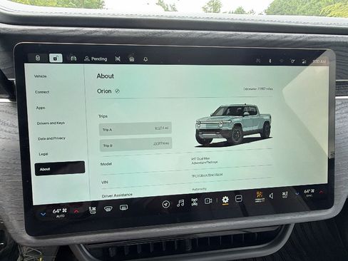 Used 2025 Rivian R1T Adventure AWD/4WD image 30