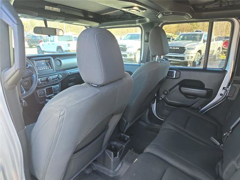 Used 2023 Jeep Wrangler Sport image 14