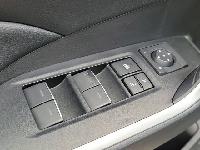Used 2025 Toyota RAV4 XLE w/ Convenience Package FWD image 21