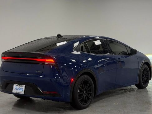 Used 2024 Toyota Prius XLE image 4