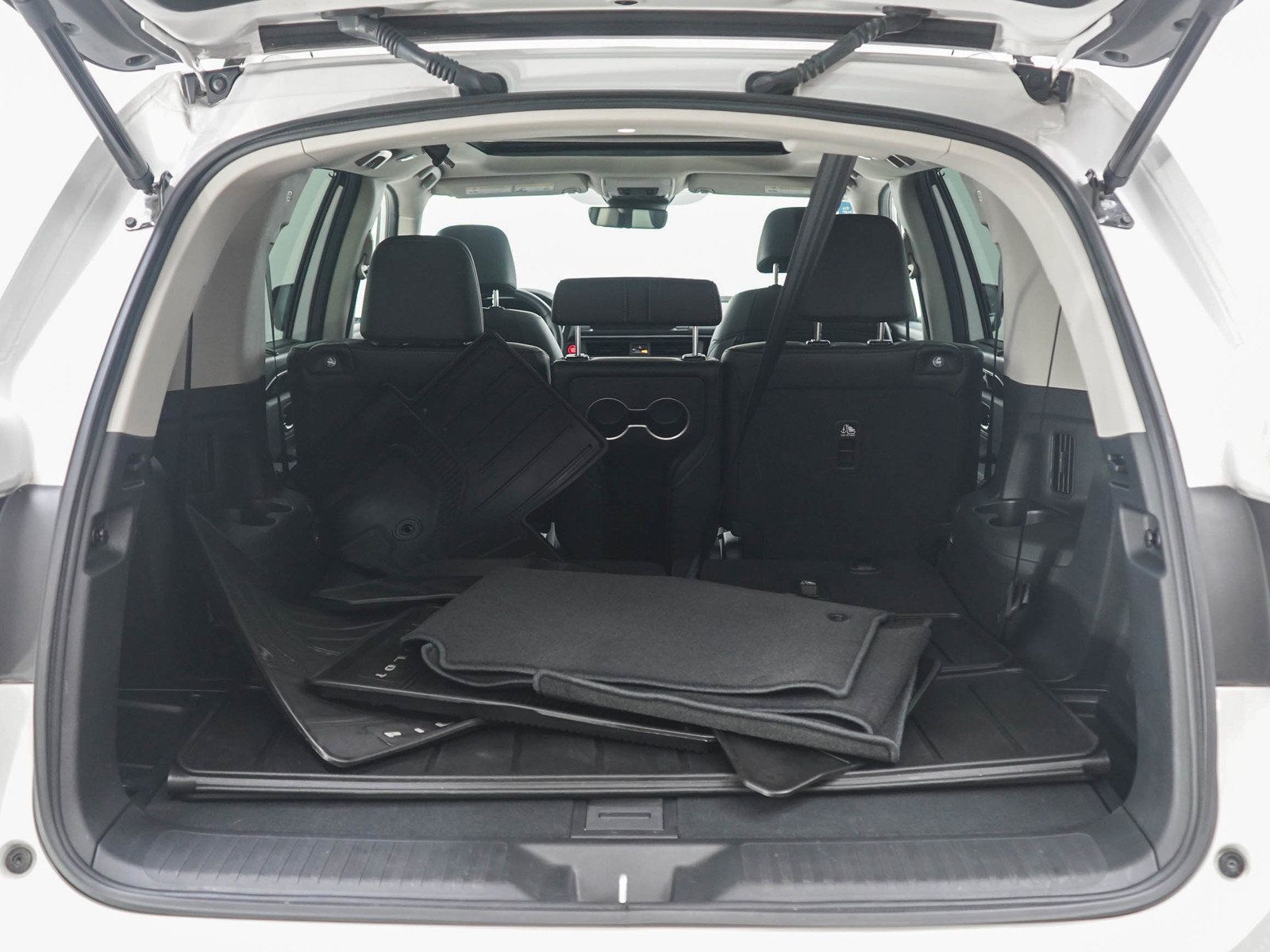 Used 2025 Honda Pilot Touring image 16