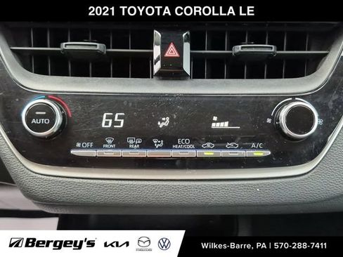Used 2021 Toyota Corolla LE w/ Carpet Mat Package (TMS) FWD image 21