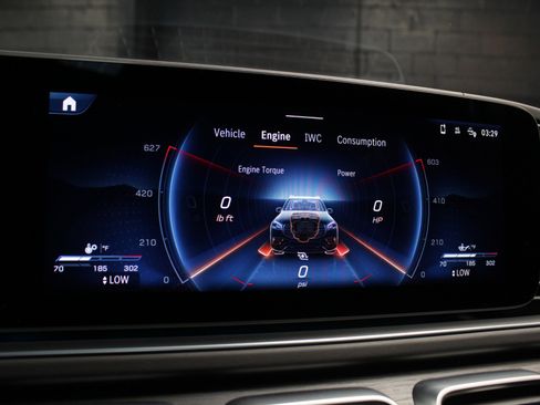 Used 2025 Mercedes-Benz GLS 63 AMG 4MATIC image 69