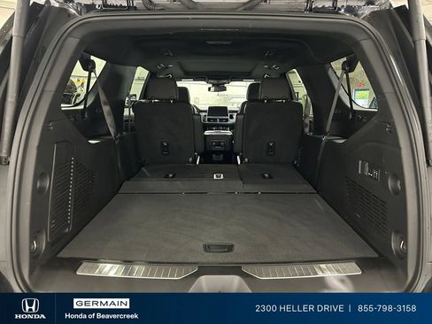 Used 2024 Chevrolet Suburban RST w/ Luxury Package AWD/4WD image 31