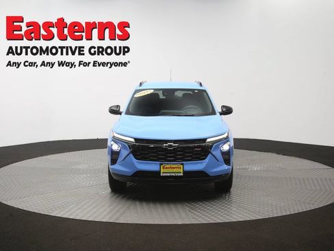 Used 2024 Chevrolet Trax RS w/ Driver Confidence Package FWD image 52
