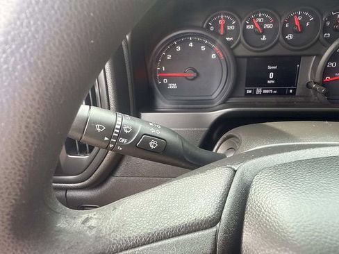 Used 2021 Chevrolet Silverado 1500 Custom Trail Boss AWD/4WD image 30