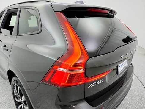 Used 2025 Volvo XC60 B5 Plus AWD/4WD image 31