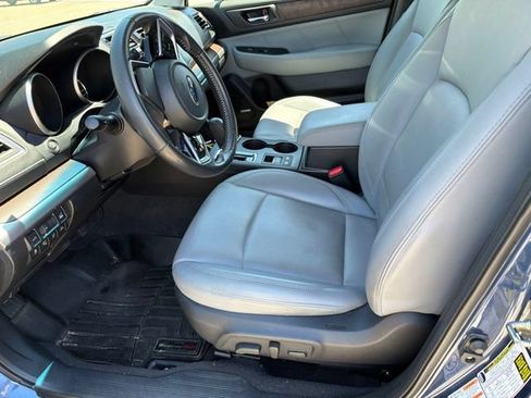 Used 2019 Subaru Outback 2.5i Limited AWD/4WD image 5