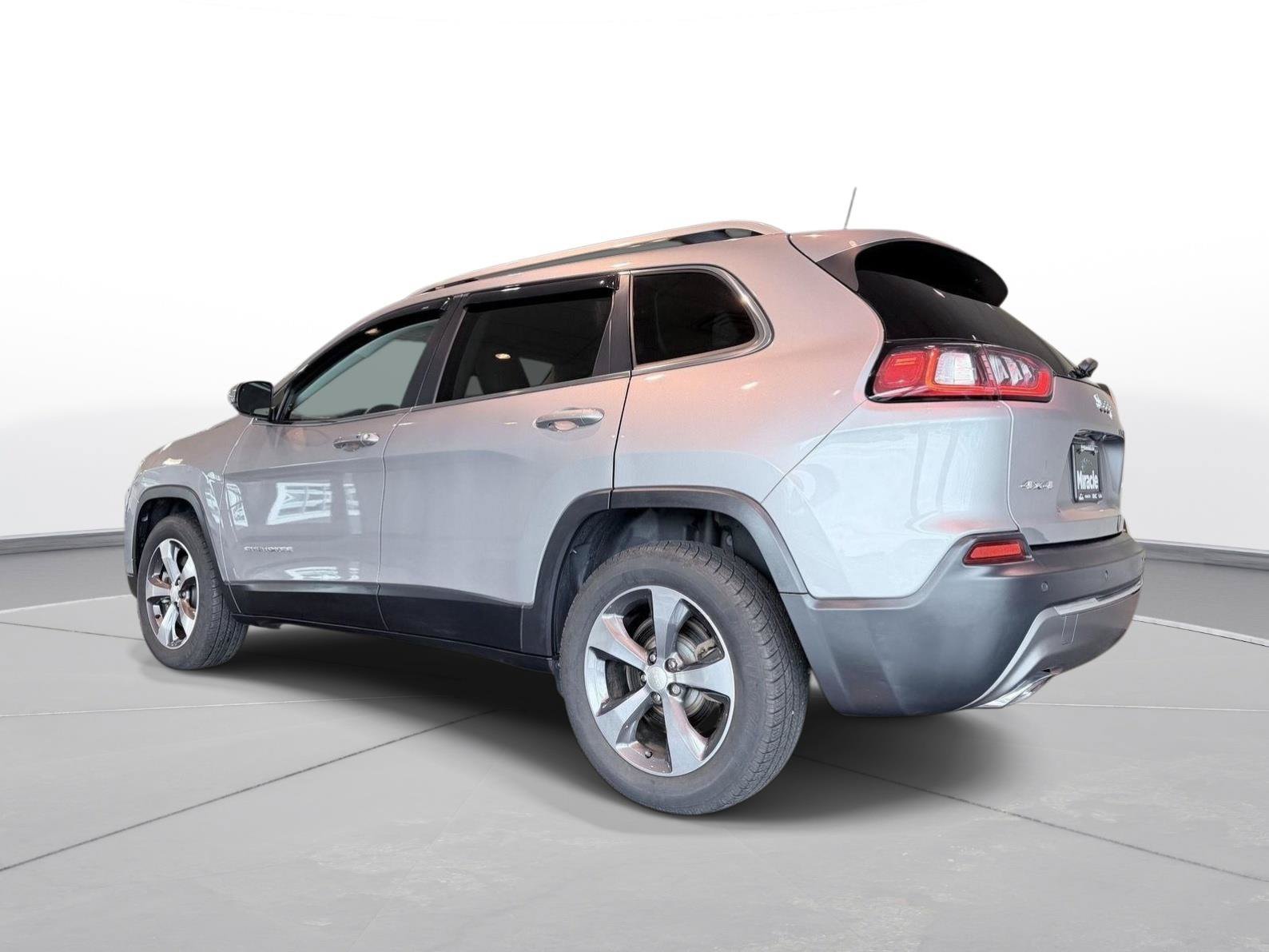 Used 2019 Jeep Cherokee Limited AWD/4WD image 12