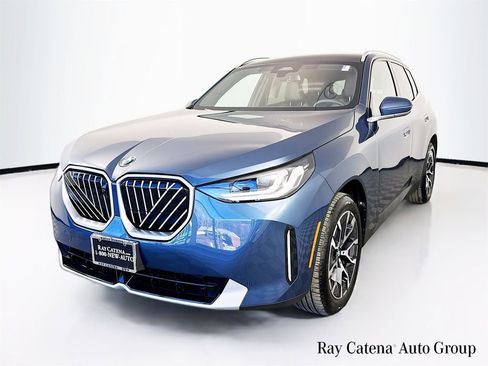 Used 2026 BMW X3 xDrive30 w/ Premium Package image 3