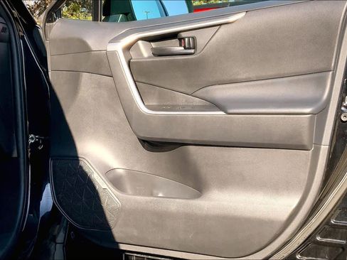 Used 2024 Toyota RAV4 LE image 22