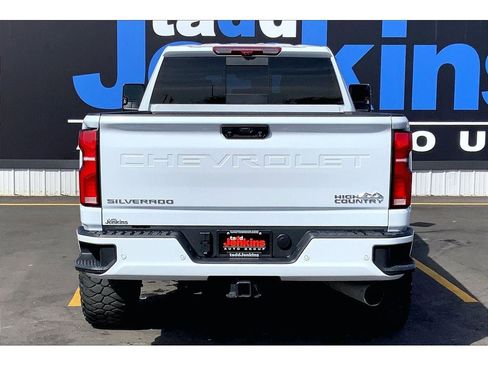 Used 2026 Chevrolet Silverado 3500 High Country w/ Technology Package AWD/4WD image 4