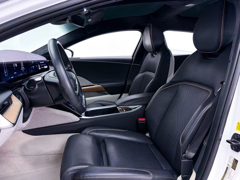 Used 2023 Lucid Air Touring AWD/4WD image 19