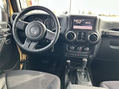 Used 2013 Jeep Wrangler Unlimited Sport image 14