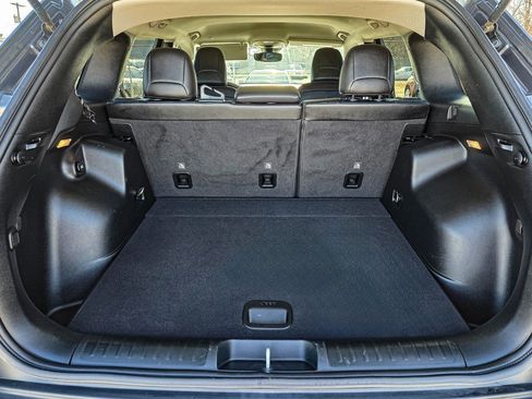 Used 2022 Jeep Cherokee Trailhawk w/ Trailer Tow Group image 33