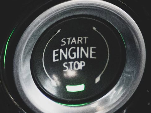 Used 2022 Chevrolet Silverado 1500 LT image 8