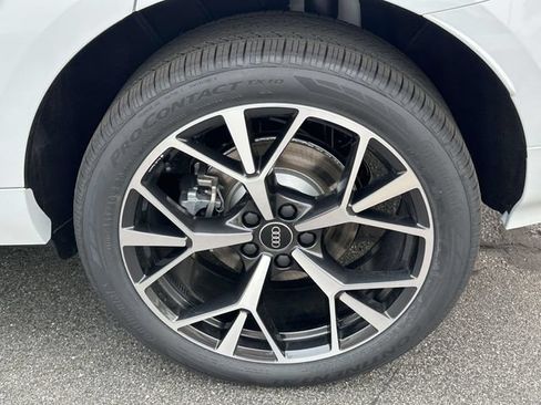 New 2026 Audi Q3 quattro 2.0T AWD/4WD image 4