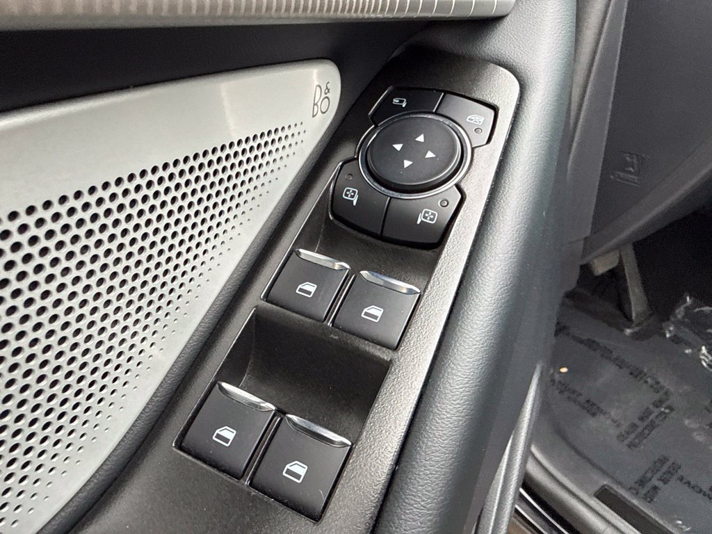 Used 2025 Ford Explorer ST AWD/4WD image 11