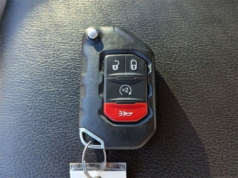Used 2021 Jeep Gladiator Rubicon image 30