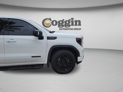 Used 2023 GMC Sierra 1500 Elevation w/ Elevation Premium Package AWD/4WD image 33
