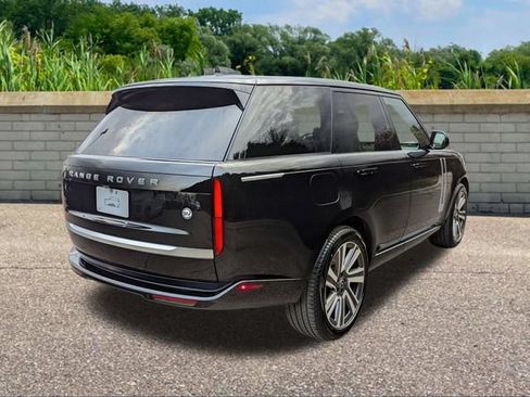 New 2025 Land Rover Range Rover SV AWD/4WD image 4