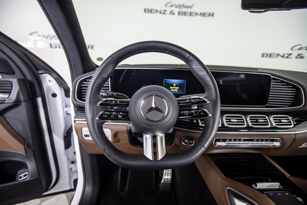 Used 2026 Mercedes-Benz GLS 580 4MATIC image 27