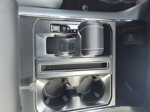 New 2025 Ford F150 Lightning Flash image 31