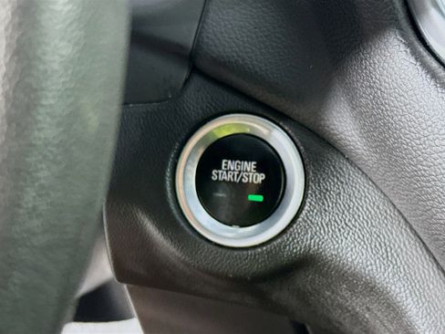 Used 2023 Chevrolet Equinox LT w/ LPO, Floor Liner Package FWD image 20