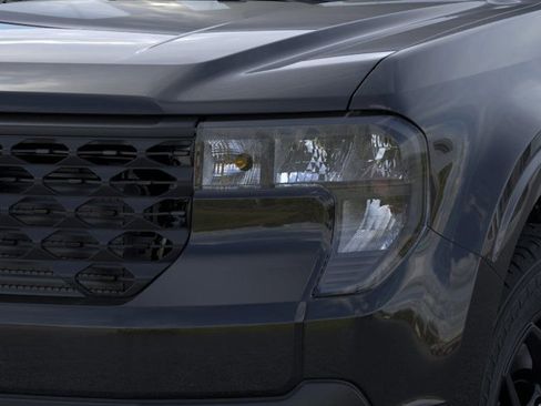 New 2025 Ford Maverick XLT w/ XLT Luxury Package image 18