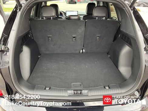 Used 2023 Ford Escape ST-Line Elite w/ Class II Trailer Tow Package AWD/4WD image 16