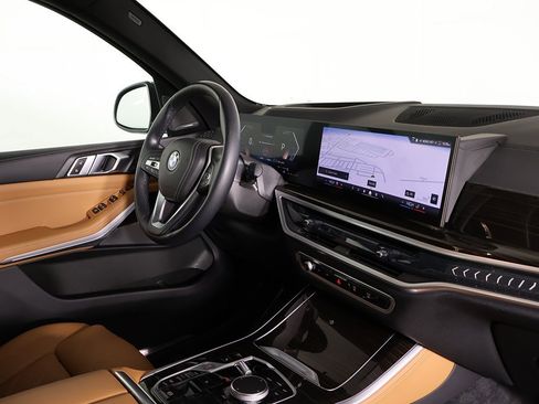 Used 2024 BMW X5 xDrive40i w/ Premium Package image 30