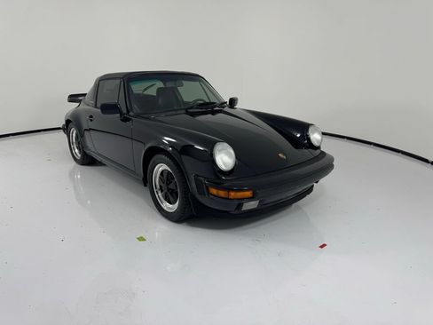 Used 1987 Porsche 911 Carrera RWD image 7