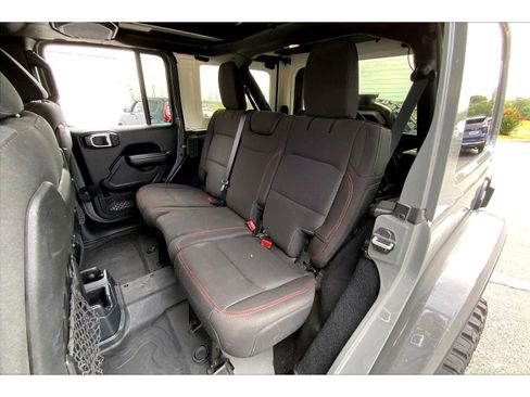 Used 2021 Jeep Wrangler Unlimited Rubicon AWD/4WD image 24