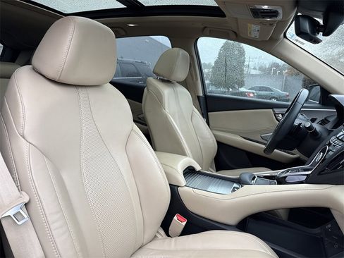 Used 2020 Acura RDX w/ Technology Package image 16