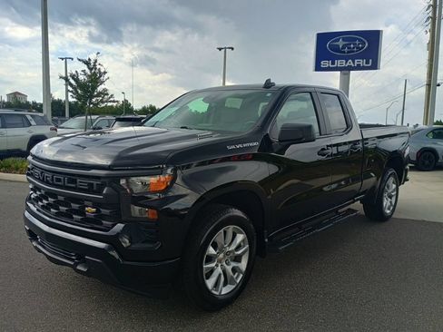 Used 2025 Chevrolet Silverado 1500 Custom RWD image 1