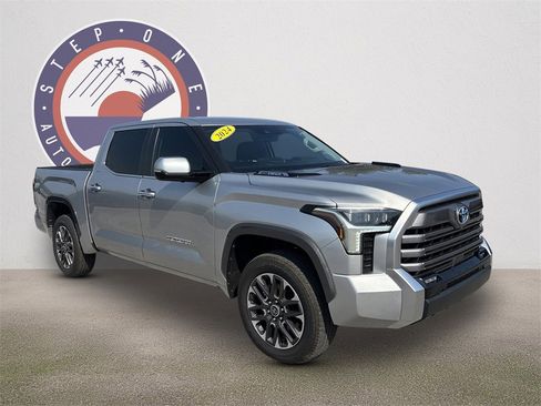 Used 2024 Toyota Tundra Limited image 2