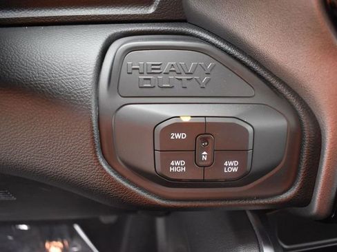 New 2025 RAM 2500 Big Horn AWD/4WD image 30