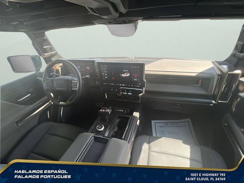Certified 2025 GMC Hummer EV 2X w/ LPO, Sport Package AWD/4WD image 32