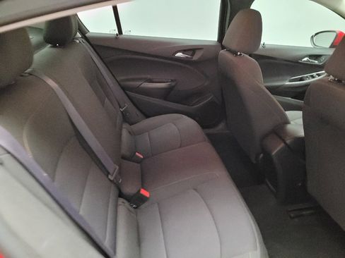 Used 2017 Chevrolet Cruze LS FWD image 19