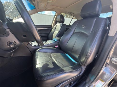 Used 2013 INFINITI G37 x w/ Premium Pkg image 12