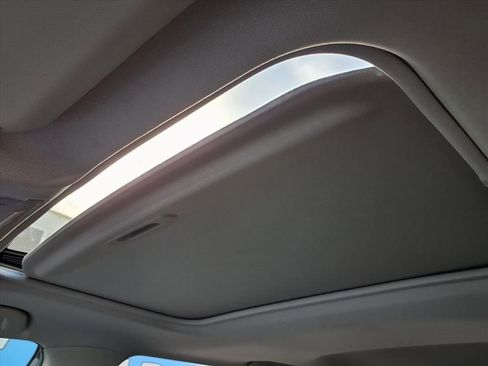 Used 2024 Toyota RAV4 XLE Premium image 23