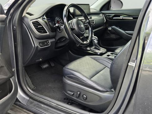 Used 2021 Kia Seltos SX image 17