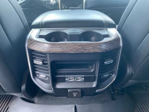 Used 2020 RAM 1500 Laramie AWD/4WD image 28