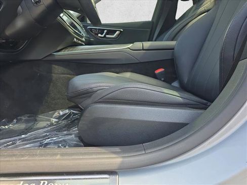 Used 2025 Mercedes-Benz E 450 4MATIC Sedan image 27