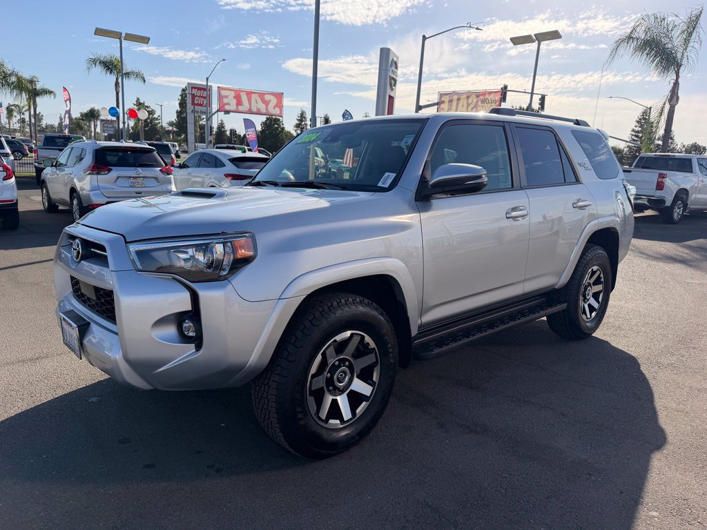 Used 2024 Toyota 4Runner TRD Off-Road Premium AWD/4WD image 3