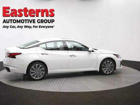 Used 2023 Nissan Altima 2.5 SL AWD/4WD image 44