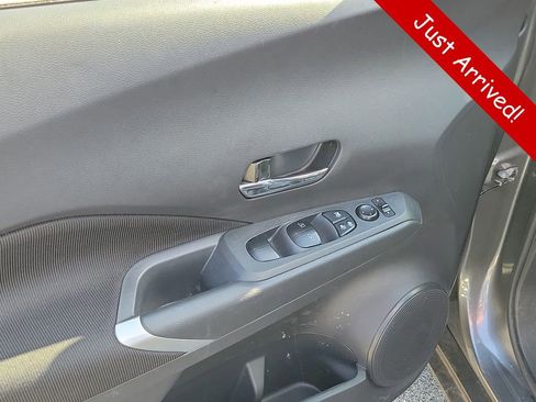 Used 2024 Nissan Kicks SV image 16