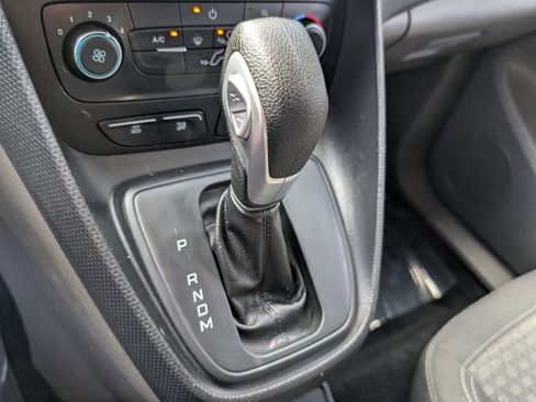 Used 2022 Ford Transit Connect XLT image 23